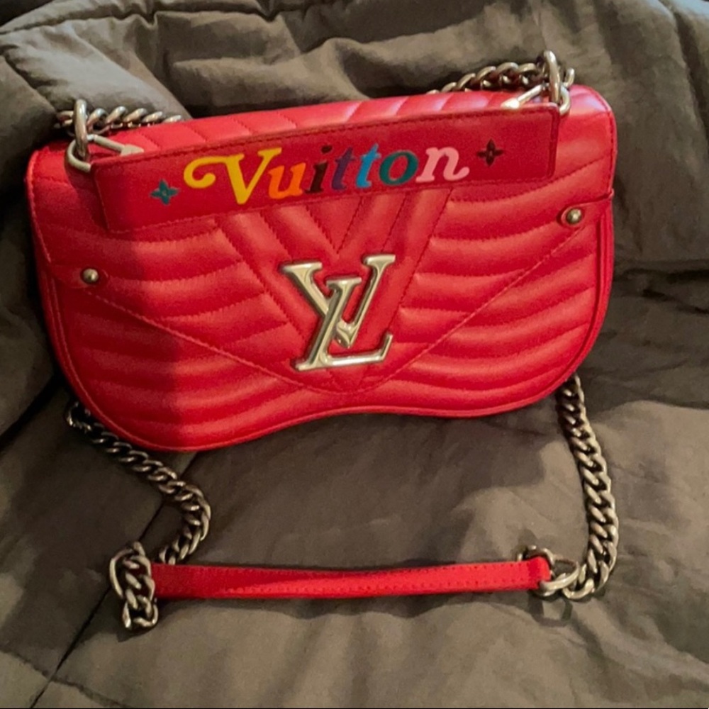 Louis Vuitton New Wave Chain Bag MM